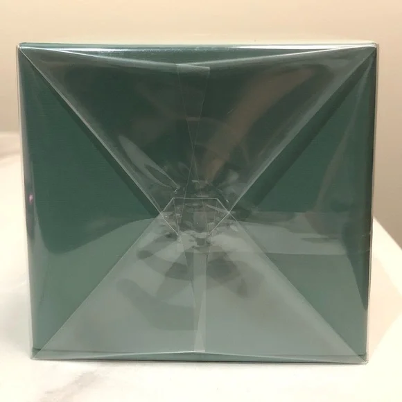 New sealed in box La Mer the moisturizing soft cream 2 oz - Picture 4 of 4